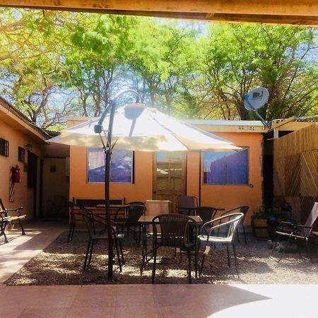 סן פדרו דה אטקאמה Hostal Intipara מראה חיצוני תמונה