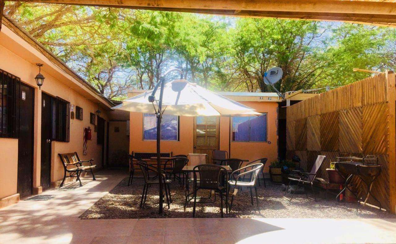 סן פדרו דה אטקאמה Hostal Intipara מראה חיצוני תמונה
