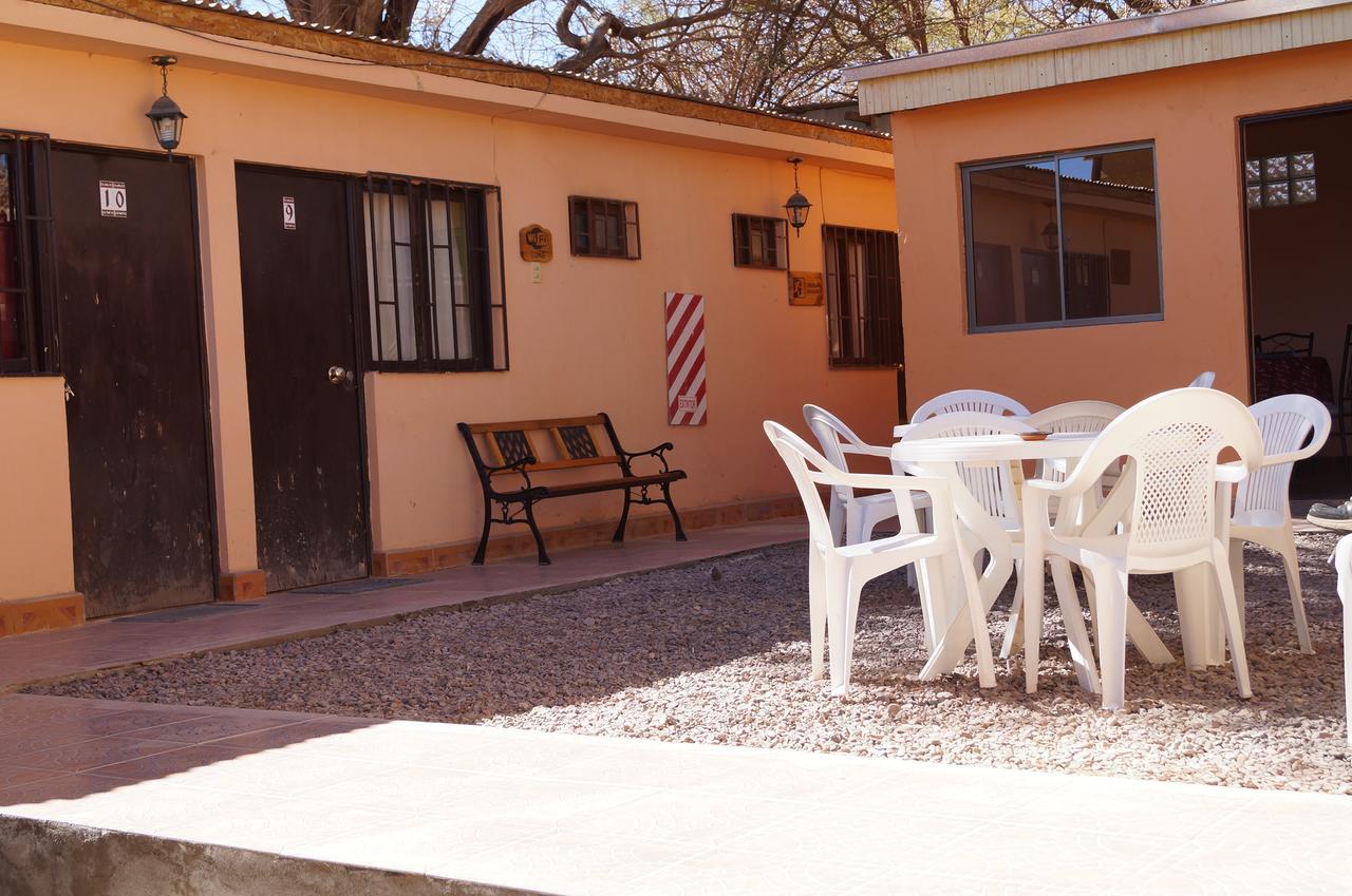 סן פדרו דה אטקאמה Hostal Intipara מראה חיצוני תמונה